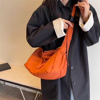 Aukštos kokybės rudens ir žiemos vientisos spalvos universalus didelės talpos crossbody maišelis Jaunimo mados atsitiktinis pirkinių pečių maišą